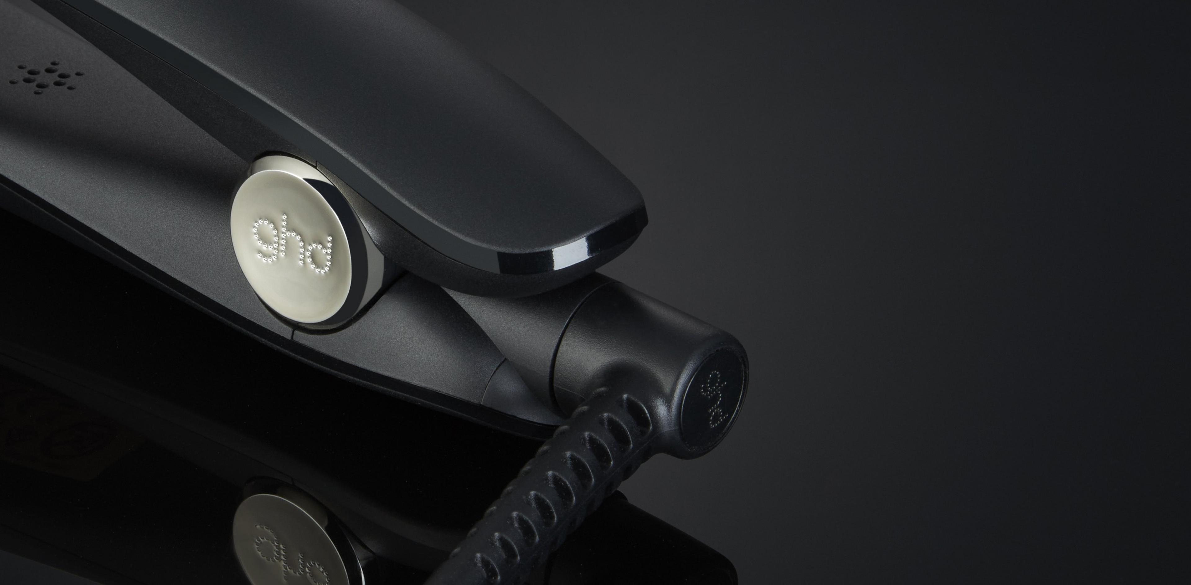 GHD MAX WIDE PLATE HAIR STRAIGHTENER (42MM PLATE) BLACK